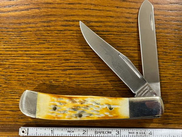 Parker-Edwards 1423-2 2-Blade Trapper w/Jigged Bone Scales 