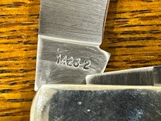Parker-Edwards 1423-2 2-Blade Trapper w/Jigged Bone Scales 