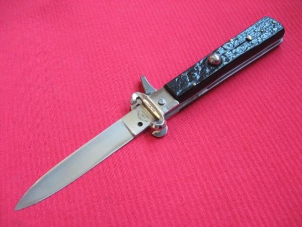 Vintage Italian Maserin & De Nardo Fulcrum Shell Puller Switchblade Knife