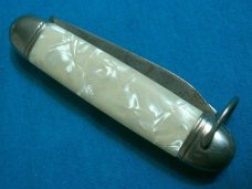 VINTAGE RCMP RICHARDS SHEFFILD ENGLAND FOLDING SCOUT POCKET WATCH FOB RAILROAD KNIFE KNIVES OLD