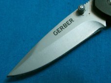 GERBER 4660313A LOCKBACK FOLDER HUNTER HUNTING SKINNING FOLDING POCKET KNIFE KNIVES EDC