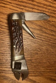 OLD RARE RARE CATTARAGUS ROGERS BONE HANDLES WRENCH KNIFE