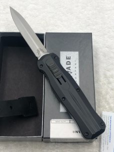 Benchmade 3320 Pagan Dual Action Out The Front Automatic Tactical Knife NIB Made In USA Discontinued