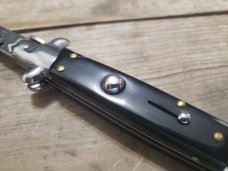 3 AKC Push Button Switchblade Stilettos