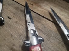 3 AKC Push Button Switchblade Stilettos
