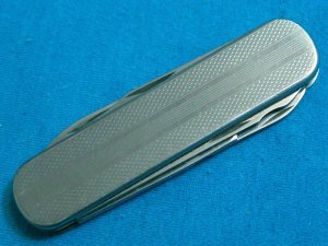 74MM DIRECTOR DISCONTINUED VICTORINOX SWISS ARMY SAK Guilloché FOLDING POCKET CAMP KNIFE KNIVES