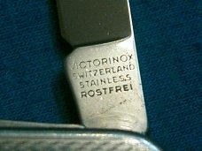  74MM DIRECTOR DISCONTINUED VICTORINOX SWISS ARMY SAK Guilloché FOLDING POCKET CAMP KNIFE KNIVES