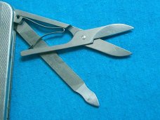  74MM DIRECTOR DISCONTINUED VICTORINOX SWISS ARMY SAK Guilloché FOLDING POCKET CAMP KNIFE KNIVES