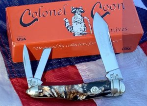 Colonel Coon (by Queen) Humpback Whittler Pocket Knife w/ Nice Prater? Synthetic Handles -NOS