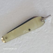 RARE! VINTAGE TINY KNIFE/A 2" TINY HANDLE ON A 1.5" BLADE TO A FULLY OPEN 3.5"