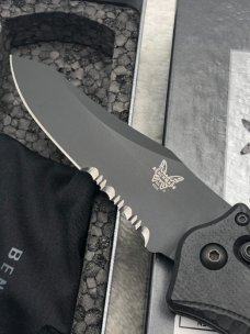 Benchmade 9555SBK Auto Rift Tactical Knife New In Box Made In USA Discontinued 