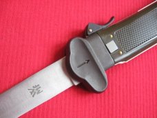 Vintage Large Size BUND German Luftwaffe PARATROOPER Gravity Knife - MINT IN BOX !
