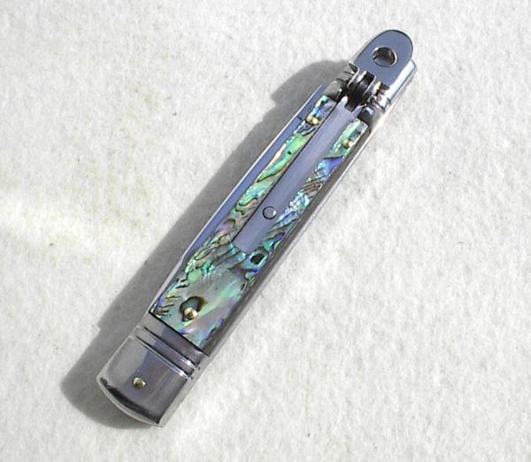 NOS AKC 8" SWITCHBLADE CLASSIC SLIM LEVER LOCK GENUINE ABALONE SHELL SWEDGE BLADE MANIAGO ITALY NOS AKC 8" SWITCHBLADE CLASSIC SLIM LEVER LOCK GENUINE ABALONE SHELL SWEDGE BLADE MANIAGO ITALY