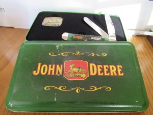 Case XX 2000 John Deere Trapper in Metal Tin Pattern # 6254 SS