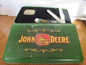 Case XX 2000 John Deere Trapper in Metal Tin Pattern  6254 SS