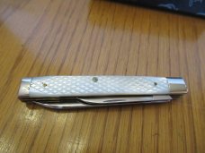 Queen Cut Co Checkered Sheffield Pearl Doctors Knives Pattern # 96