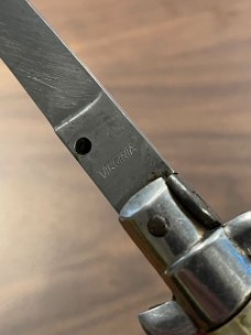 Roached Virginia Swivel