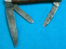 VINTAGE 4 LINE CAMILLUS FANCY RED BLACK CANDY STRIPE SWIRL STOCKMAN FOLDING POCKET KNIFE KNIVES OLD