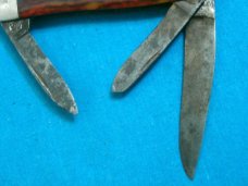 VINTAGE 4 LINE CAMILLUS FANCY RED BLACK CANDY STRIPE SWIRL STOCKMAN FOLDING POCKET KNIFE KNIVES OLD