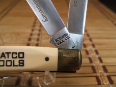 SCHRADE+ USA LIMITED EDITION SCRIMSHAW VINTAGE TRAPPER MATCO TOOL 10TH ANNIVERSARY MINT POCKET KNIFE