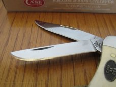 Case XX 2020 Natural Smooth White Bone Tiny Pocket Hunter Pattern # 62165 CV