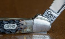 Case Mini Copperlock Dark Jigged Molasses / Model 61749L / Item #2613 / 1998