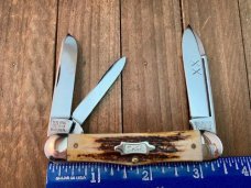 Case Classic by Queen Three Backspring Whittler India Stag 1994