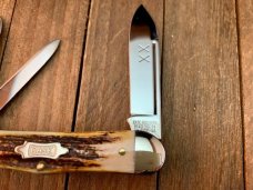 Case Classic by Queen Three Backspring Whittler India Stag 1994