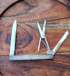 3 1/4" Rare Custom Made knife with scissor, Very Nice Silver Filigree Scales