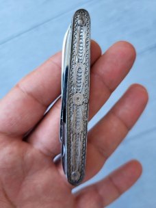 3 1/4" Rare Custom Made knife with scissor, Very Nice Silver Filigree Scales