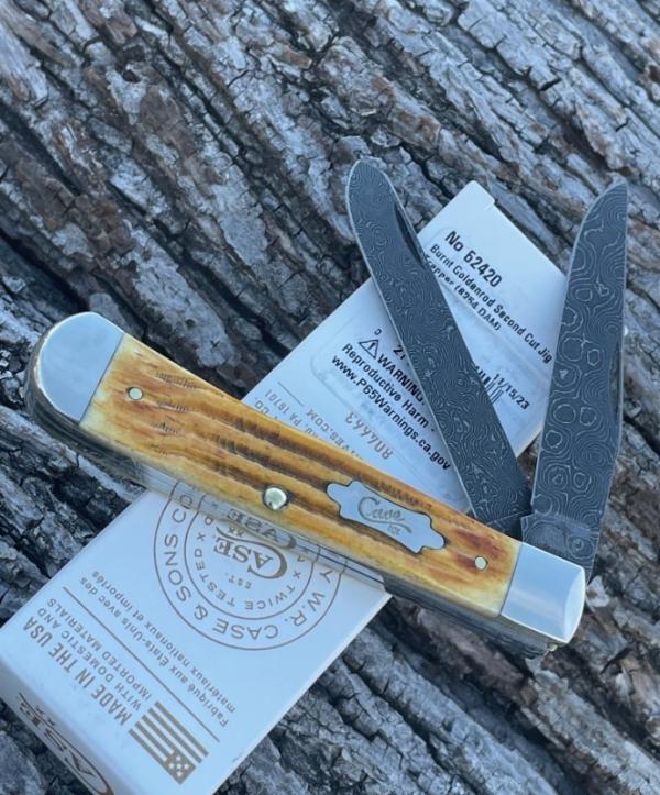 CASE XX ** 2023 BURNT GOLDENROD DAMASCUS SECOND CUT JIG BONE TRAPPER CASE XX ** 2023 BURNT GOLDENROD DAMASCUS SECOND CUT JIG BONE TRAPPER