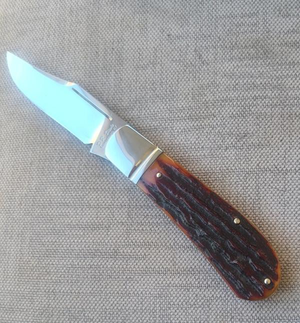David R. Davis Amber Sambar Stag Lanny...4.1625" Ats34 steel..fluted...vine filework..coa and pouch 