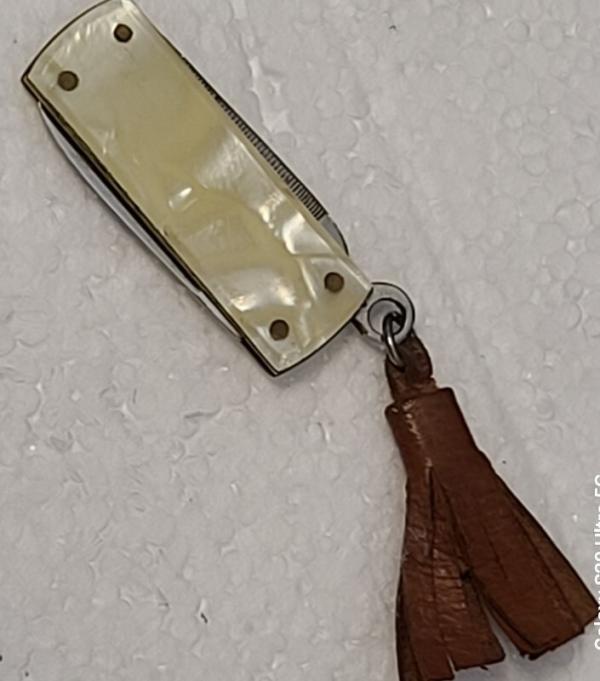 RARE VINTAGE! ITALY TINY KNIFE 1.5" CRACKED ICE SCALES 1" BLADE 1" NAIL BLADE