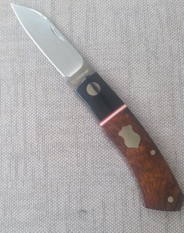 Willem Steenkamp Dino.3 5/8"..M390..Ironwood scales....micarta Bolstesters.. spacer...slip.pouch.coa