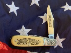 Schrade Scrimshaw Barlow (SC 506) w/ Boar & Dogs Hunting Scene +artist signature -NOS & M/NM