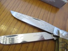 Case XX Wild Horse Customs Antique Bone Woodland Widow Trapper 1 of 25 
