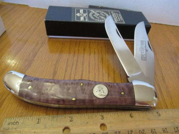 Queen Cutlery Titusville Pa. Birds Eye Maple Folding Hunter Pattern # 39BEM