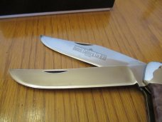 Queen Cutlery Titusville Pa. Birds Eye Maple Folding Hunter Pattern # 39BEM