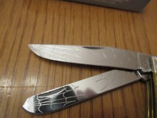 Case XX Wild Horse Customs Antique Bone Woodland Widow Trapper 1 of 25 