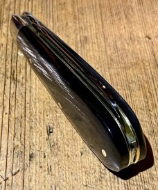 Taylor's Eye Witness Sheffield Premium Lambsfoot with Buffalo Horn Scales & Back Spring Filing