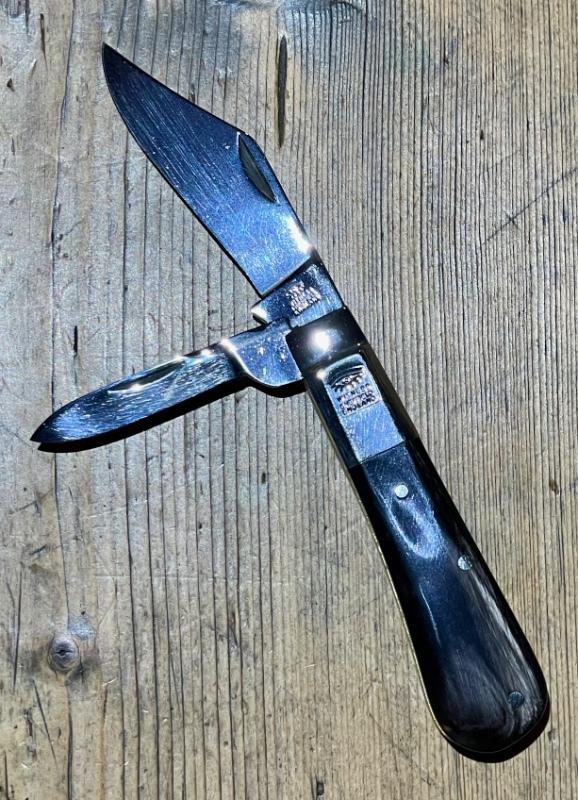 Taylor's Eye Witness Premium Custom made Twin Blade Barlow with Clip & Pen blades in Buffalo Horn Taylor's Eye Witness Premium Custom made Twin Blade Barlow with Clip & Pen blades in Buffalo Horn