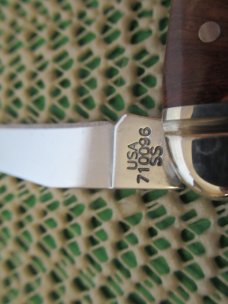 Case Select 2006 Amboyna Wood Tiny Texas Toothpick Pattern # 710096 SS Item # 05410