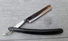 5/8"Vintage Friedmann & Lauterjung Electric Straight Razor with box