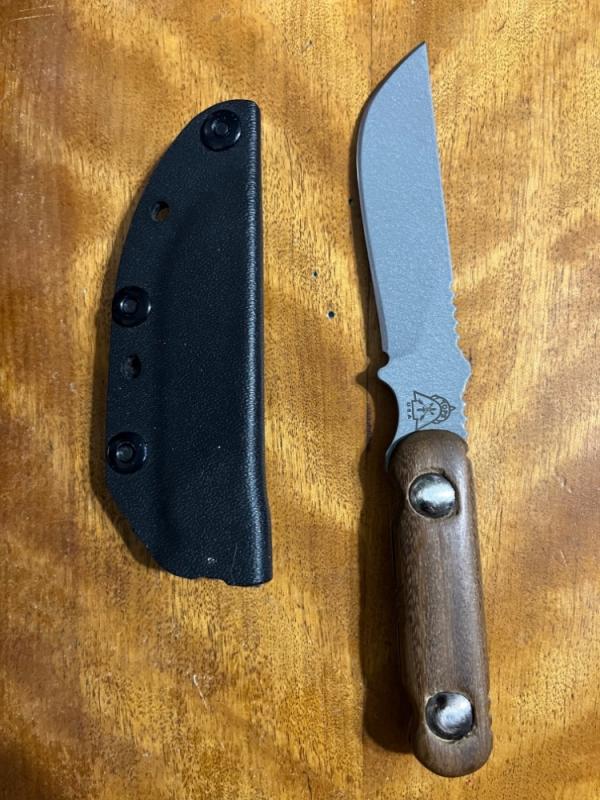 Tops Desert Dingo, custom handle