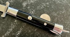 Rizzuto Estileto Milano Korea Clone Swing Guard Switchblade Knife  