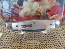 Case XX 2001 Pearl Christmas Edition Coca-Cola Santa  Half Coke Bottle Pattern # 8225 1/2  SS