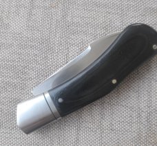 Vincenzo Balistreri El Zorro Slipjoint...Black Micarta.."Z"red shield...ringed bolsters..Coa & Sl sl