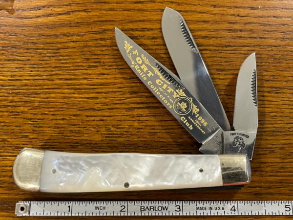 Fight'n Rooster Ltd Ed 1996 "Fort City Knife Collectors" Trapper Knife w/MOP Sc
