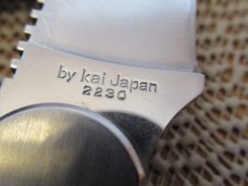 Kershaw Discontinued Fixed Blade Bear Scrimshaw of a Bear & Cubs Model # 2230