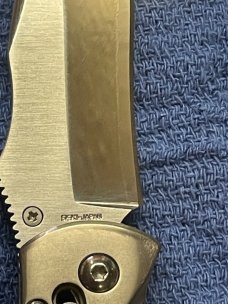 SOG Arcitech VG-10 Lockblade 